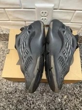 Yeezy 700 V3 Dark Glow (2021) 4