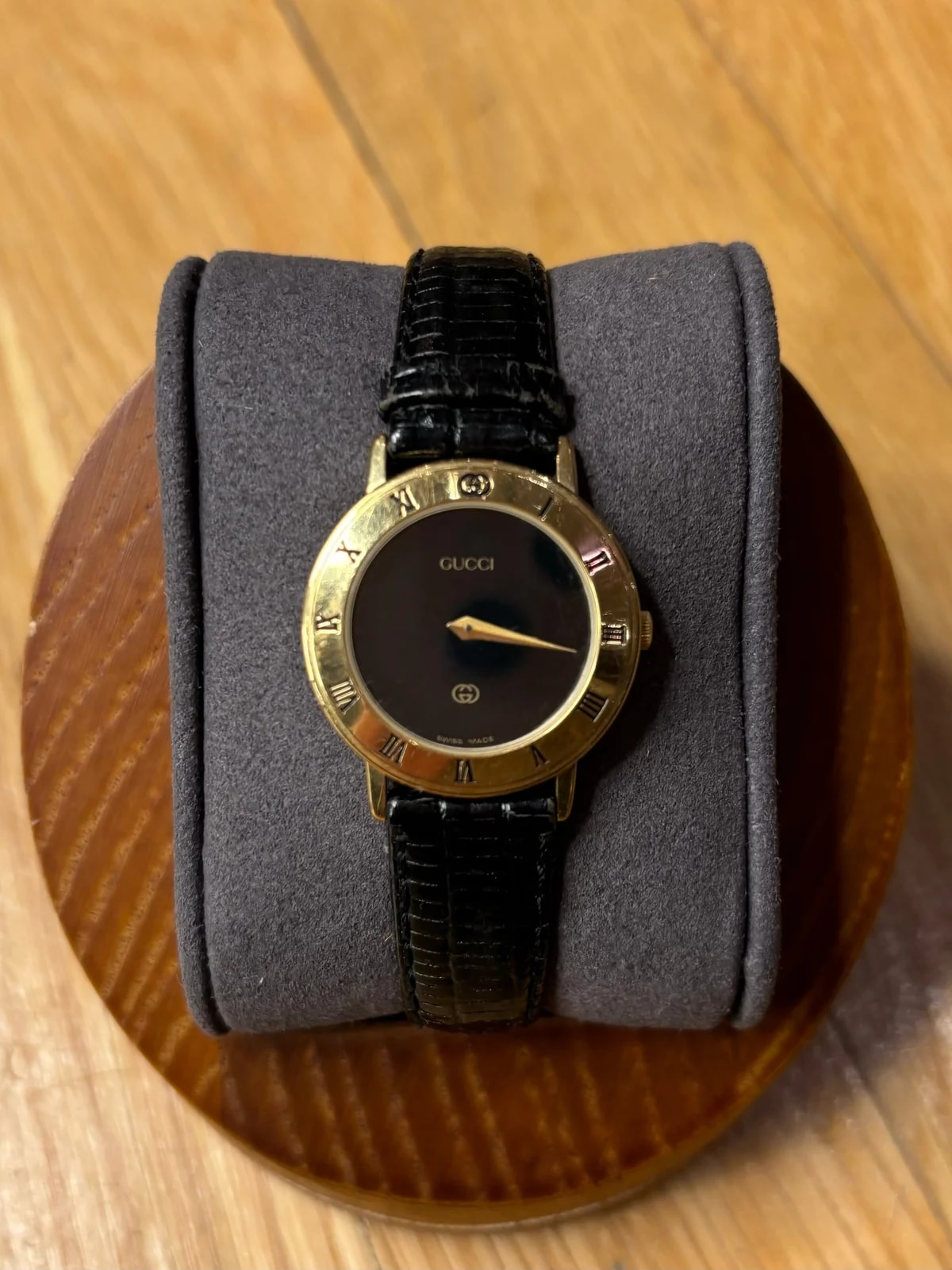 Gucci Black Dial Gold Plated Roman Bezel 2