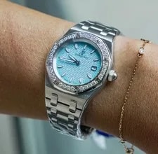 Audemars Piguet Royal Oak Quartz 33mm Factory Diamonds – 67600ST.OO.1210ST.02 3