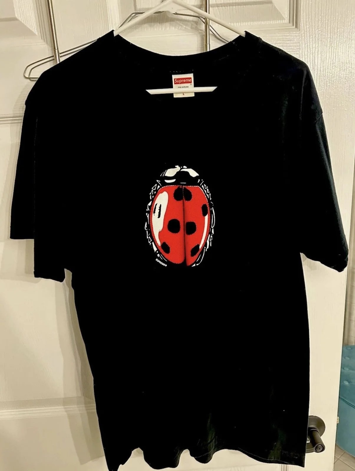 Supreme — Supreme Ladybug Tee S/S 18 Size Large L Shirt — streetwear — resale