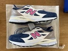 Kith X New Balance 990v3 “Daytona” Miusa With Socks and Accessories 3