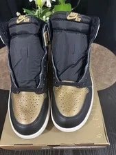 Air Jordan 1 Retro High OG ’s DZ5485-071 3