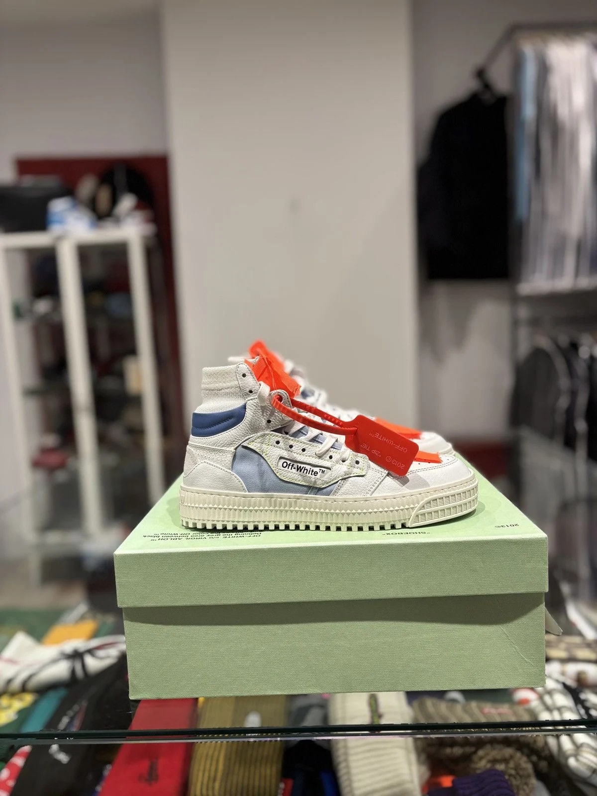 Off-White — Off-White High Top (W) 35 EU (Fits 4 US) — Sneaker — resale