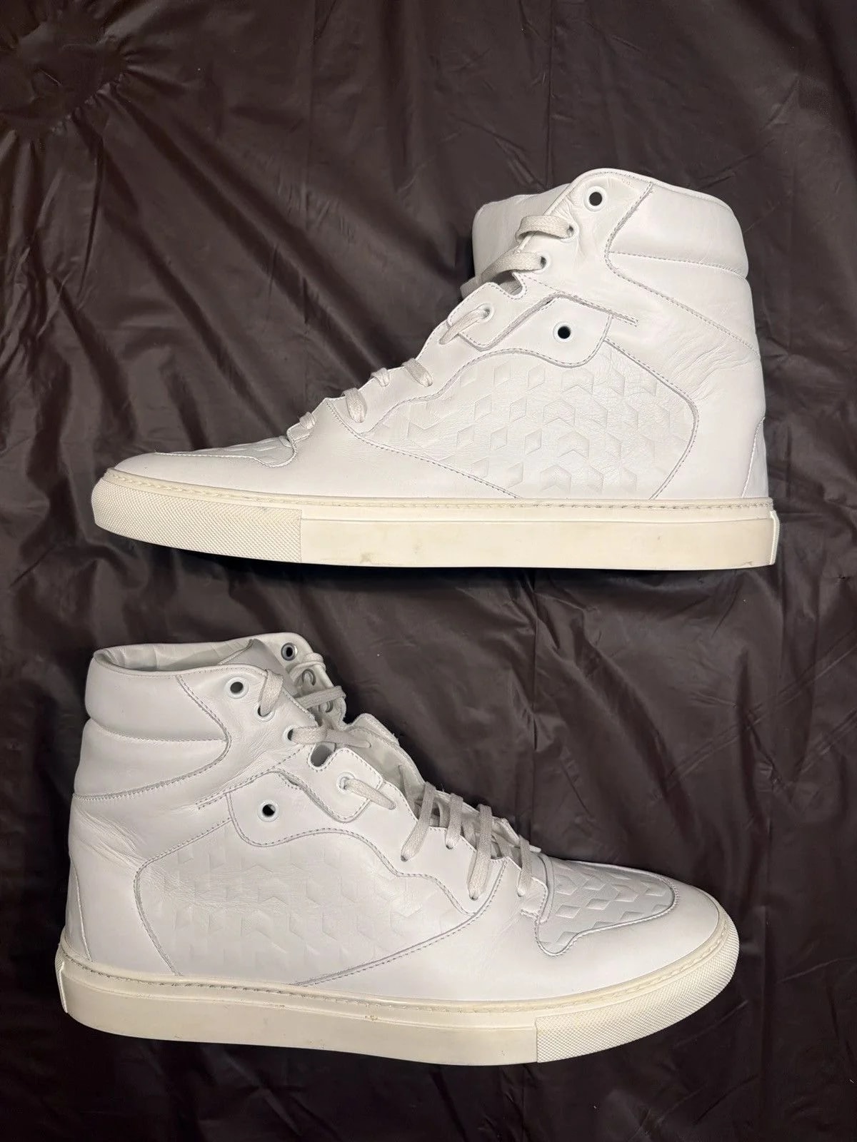 Balenciaga — Balenciaga Hi-Top — Sneaker — resale