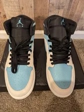 Size 11.5 - Air Jordan 1 SE Mid Chill 2