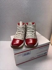 Air Jordan — Air Jordan 11 Retro GS 378038-116 /Varsity — Sneaker — resale