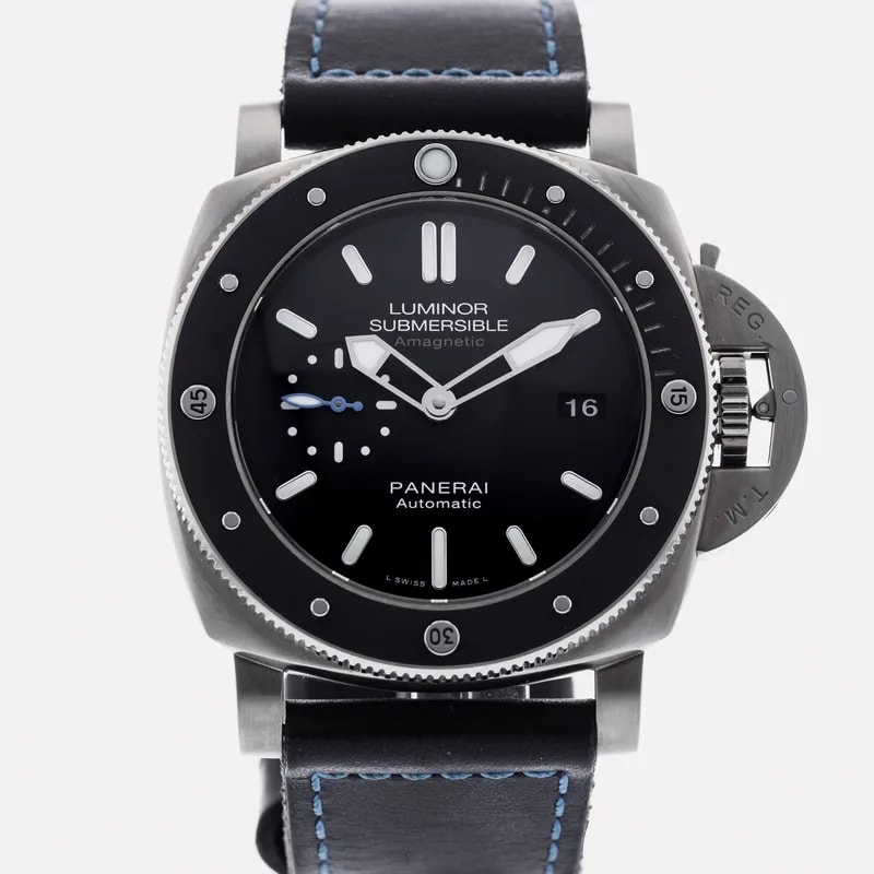 Panerai — Panerai Submersible Amagnetic PAM 1389 — Watch — resale