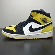 Air Jordan — Size 11 - Air Jordan 1 SE Mid Toe — Sneaker — resale