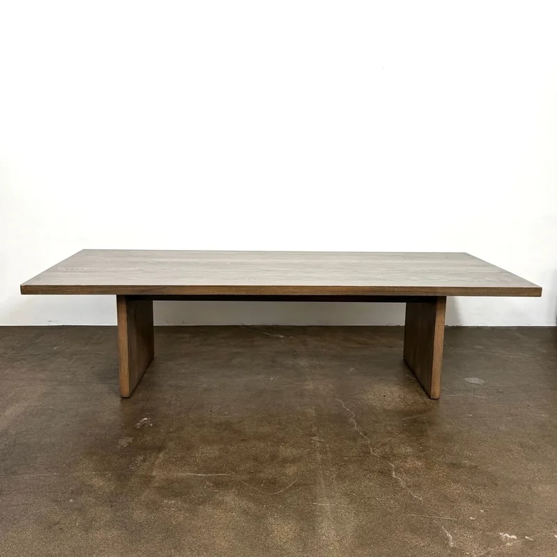 BDDW Solid Oak dining table 3