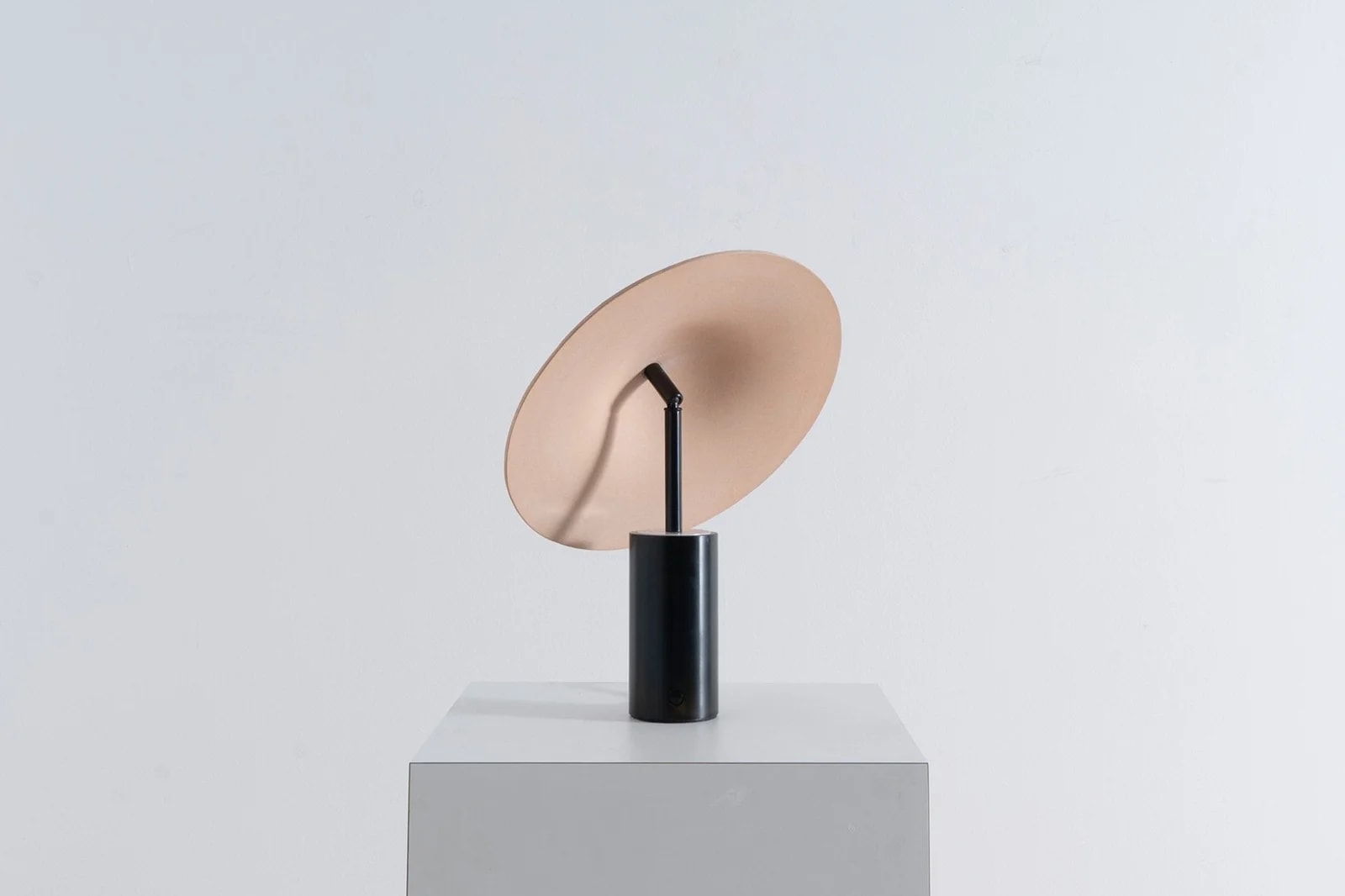 Alien Lamp 3