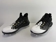 Under Armour Harper 9 Turf " Metallic ” 3027443-001 ’s Size 8 NEW 3