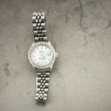 Rolex — Rolex Lady-Datejust Diamond Bezel Mother of Pearl Dial Jubilee Bracelet — Watch — resale