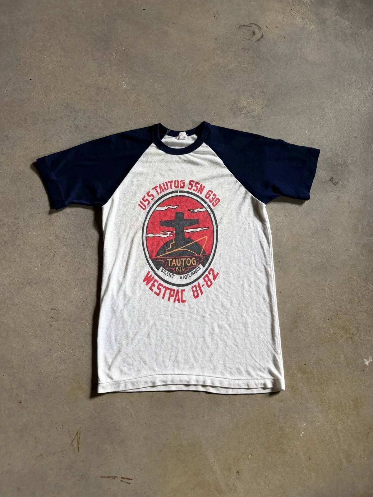 VTG USS Tauto SSN 639 Tee — streetwear — resale