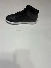 Jordan Air 1 Mid SE ’S DV1308-004 3