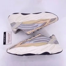 Yeezy 700 v2 " 2021 - Size 12 - gy7924 (6991-52) 2