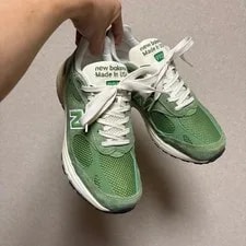 New Balance — 9.5US New Balance U993Gw Chive — Sneaker — resale