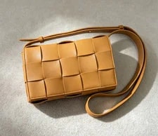 Bottega Veneta — Auth Bottega Veneta Cassette Crossbody Crossbody — Handbag — resale