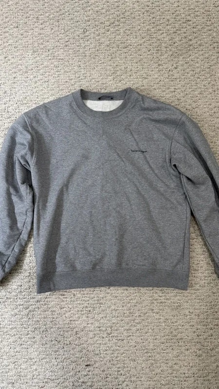 Balenciaga — Balenciaga Simple Logo Crewneck — streetwear — resale
