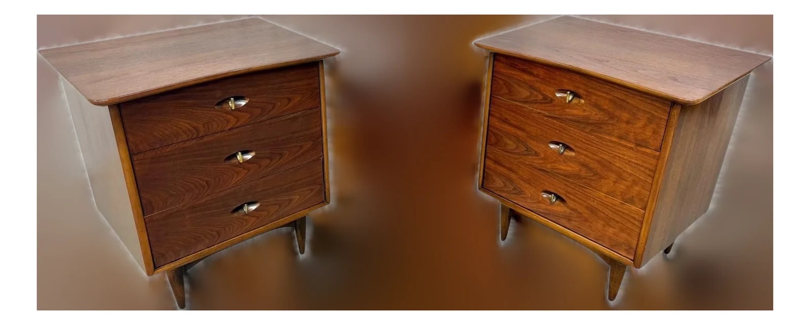 Kent Coffey — Mid-Century Modern Kent Coffey "The Greenbrier" Nightstands - Set of 2 — Furniture — resale