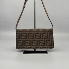 Auth Fendi Baguette WOC Wallet on Chain Crossbody 3