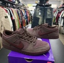 Nike SB Dunk Low Size 10 City of Love/ Crush Team 2