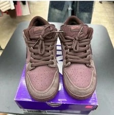 Nike SB Dunk Low Size 10 City of Love/ Crush Team 3