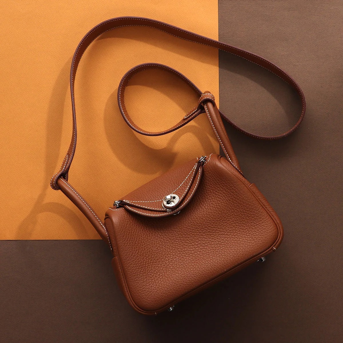 Hermès — Hermès Clémence Lindy 20 — Handbag — resale