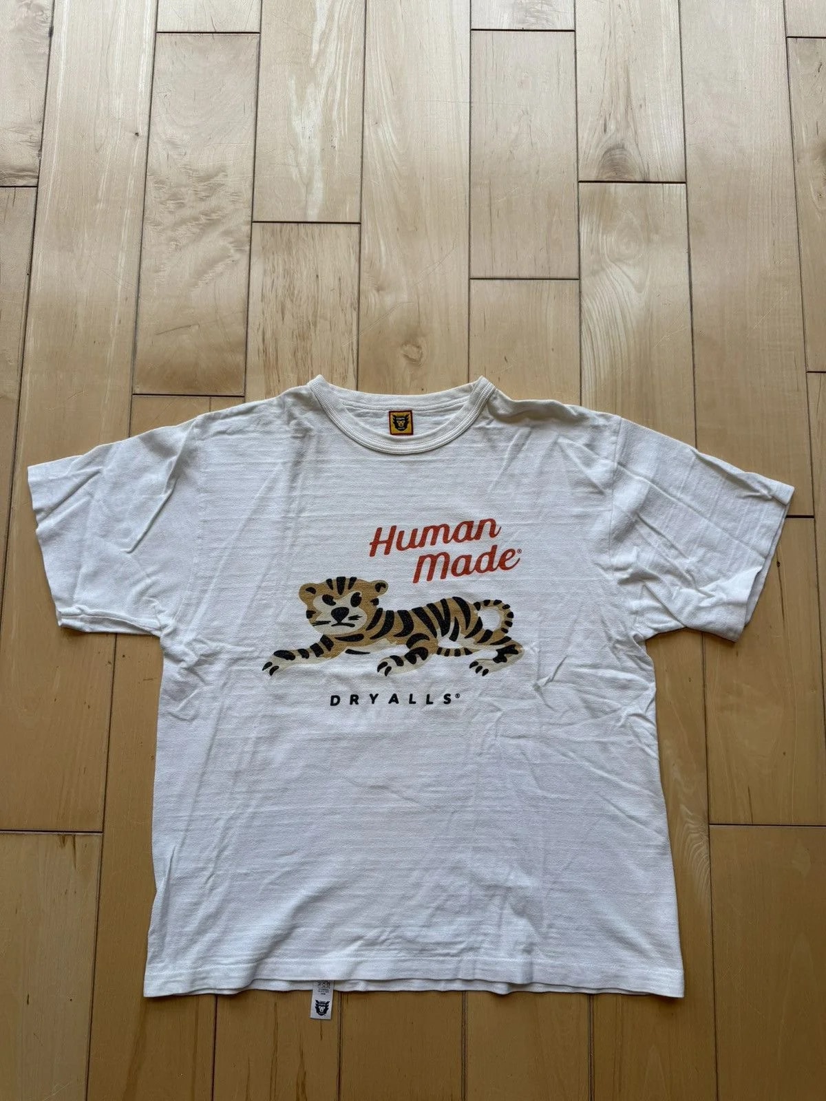 Tiger T-Shirt — streetwear — resale