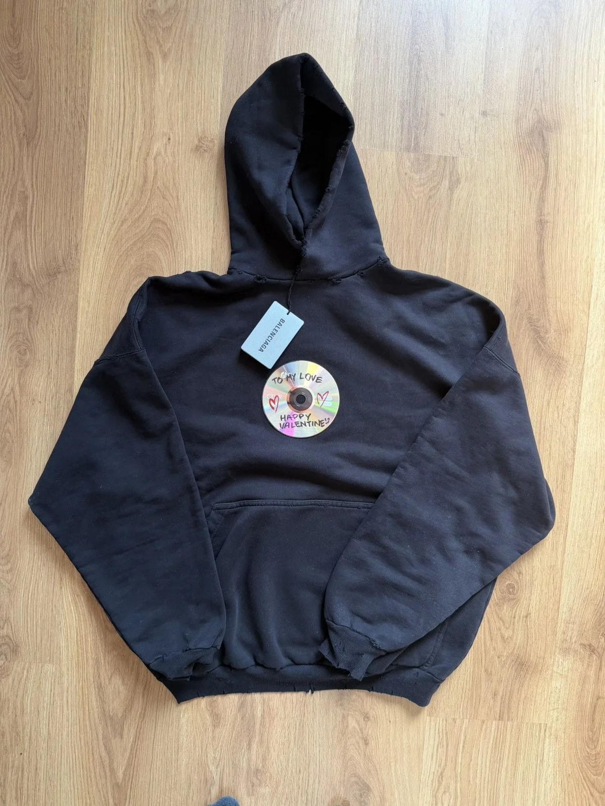 Balenciaga — Balenciaga Valentine — streetwear — resale