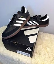 Adidas — Adidas Samba Indoor / Gum Low Top Lace Up — Sneaker — resale