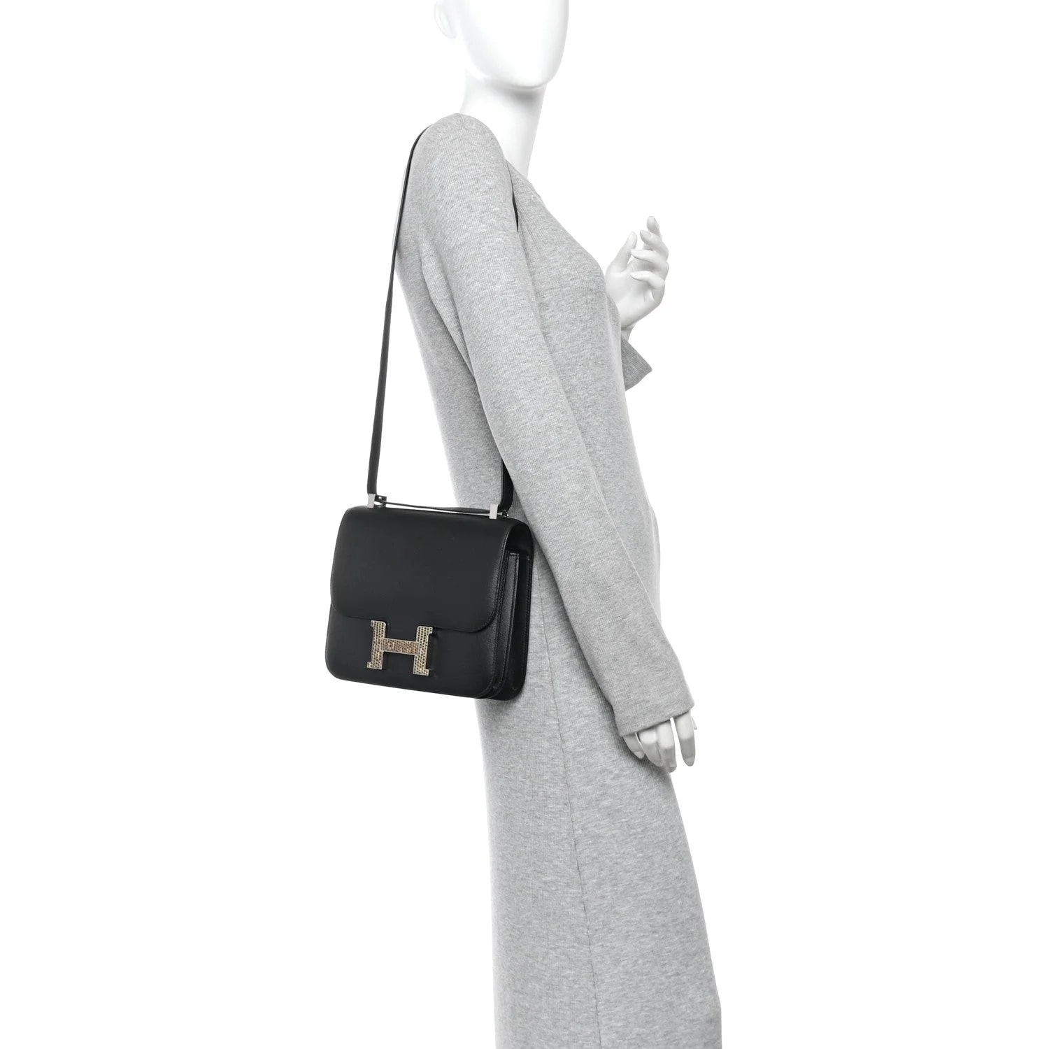 Madame Constance 24 2