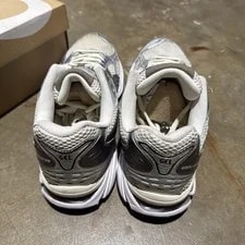 Size 10.5 - Asics Gel - Kayano 14 ‘ Metallic ‘ 3