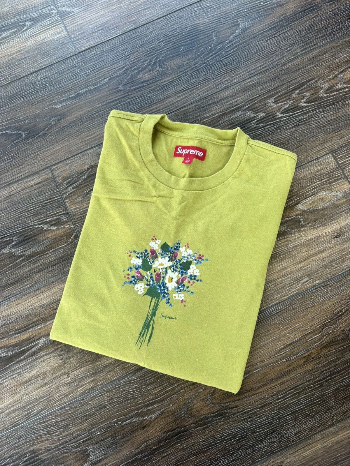 Supreme — Supreme Flower Bouquet S/S Top — streetwear — resale