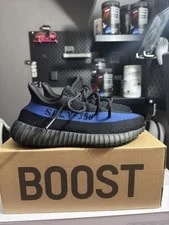Size 7.5 - Yeezy Boost 350 V2 Dazzling 3