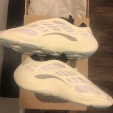 Adidas Yeezy 700 V3 'Azael' 2