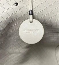 Bottega Veneta Authentic Fashion 3