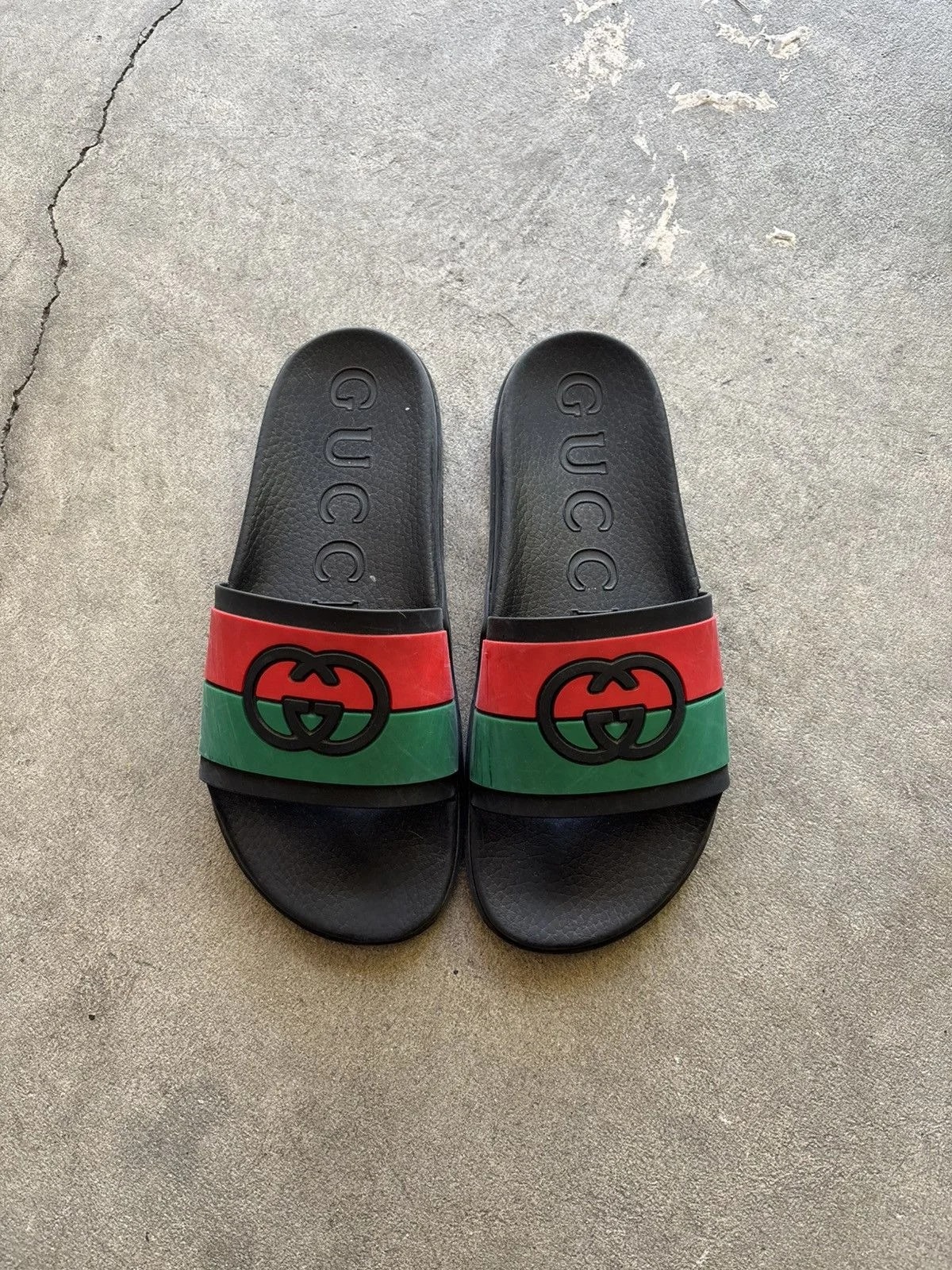 Gucci — Gucci Logo Slides — Sneaker — resale