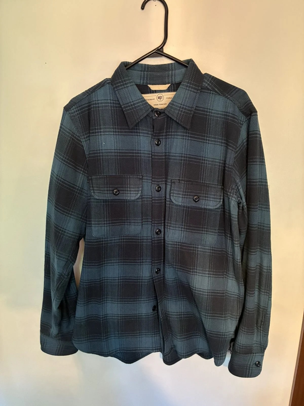 Rogue Territory Blueberry Plaid Field Shirt — streetwear — resale