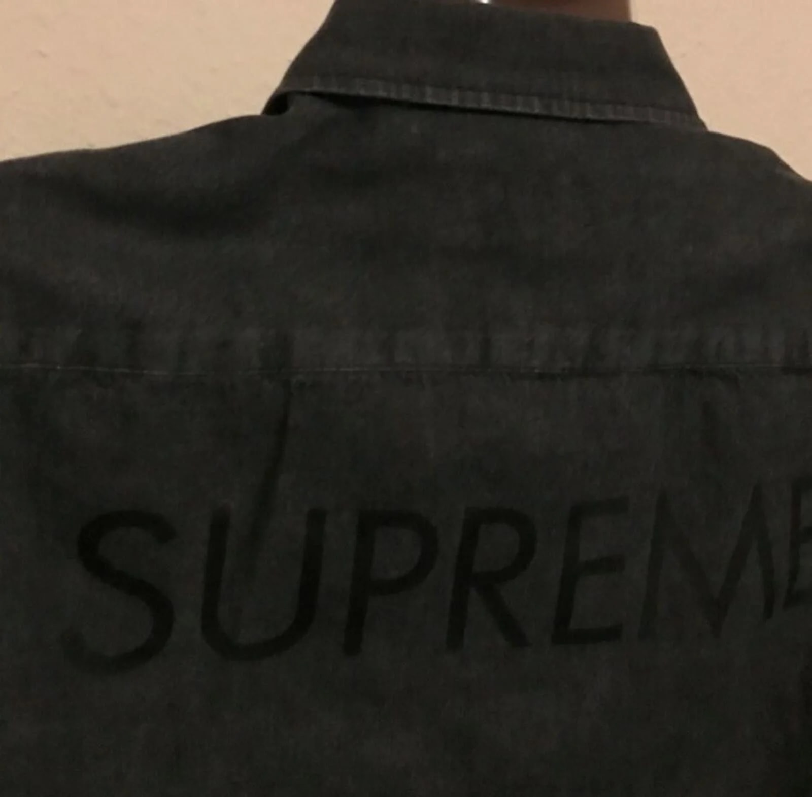 Supreme — Supreme Classic Logo S/S Shirt — streetwear — resale