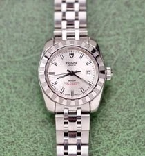 Tudor — Tudor Sliver Dial Classic M22010 Automatic 27.6mm Date Full Set — Watch — resale