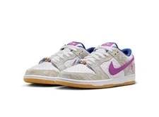 Nike SB Dunk Low Rayssa Leal Low Top FZ5251-001 2