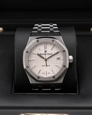 Audemars Piguet Royal Oak 37mm 15450ST White 4
