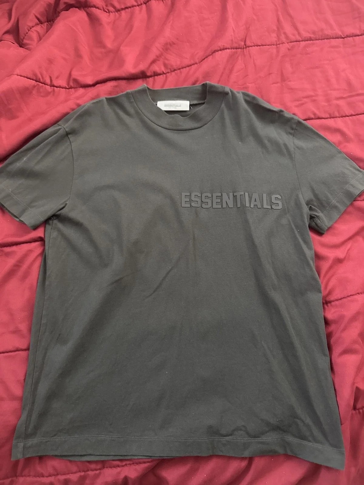 Fear of God — Essentials Fear of God Tee — streetwear — resale