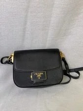 Prada Flap Crossbody /WJ06328205/8205 2
