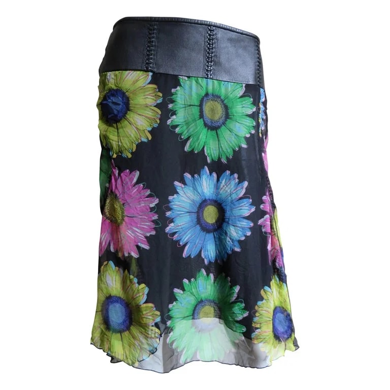 Gianni Versace, Gianni Versace Couture — Gianni Versace Skirt With Band 1990s — Clothing — resale