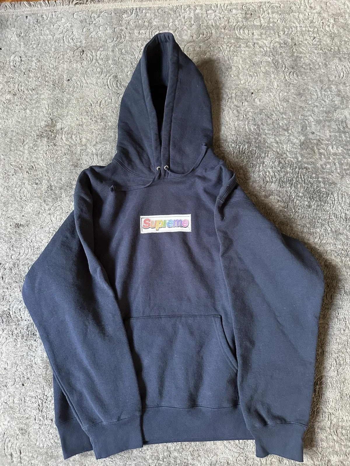 Supreme — Supreme Bling Box Logo Hooded Sweatshirt New — streetwear — resale