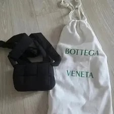 Bottega Veneta — Bottega Veneta Padded Cassette Official — Handbag — resale