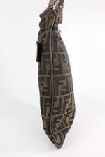 Fendi Front Zip Flat Messenger Medium 4