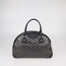 Goyard and St. Jeanne 3
