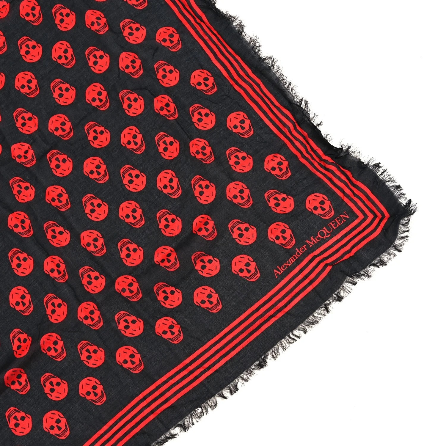 Modal Skull Scarf 2